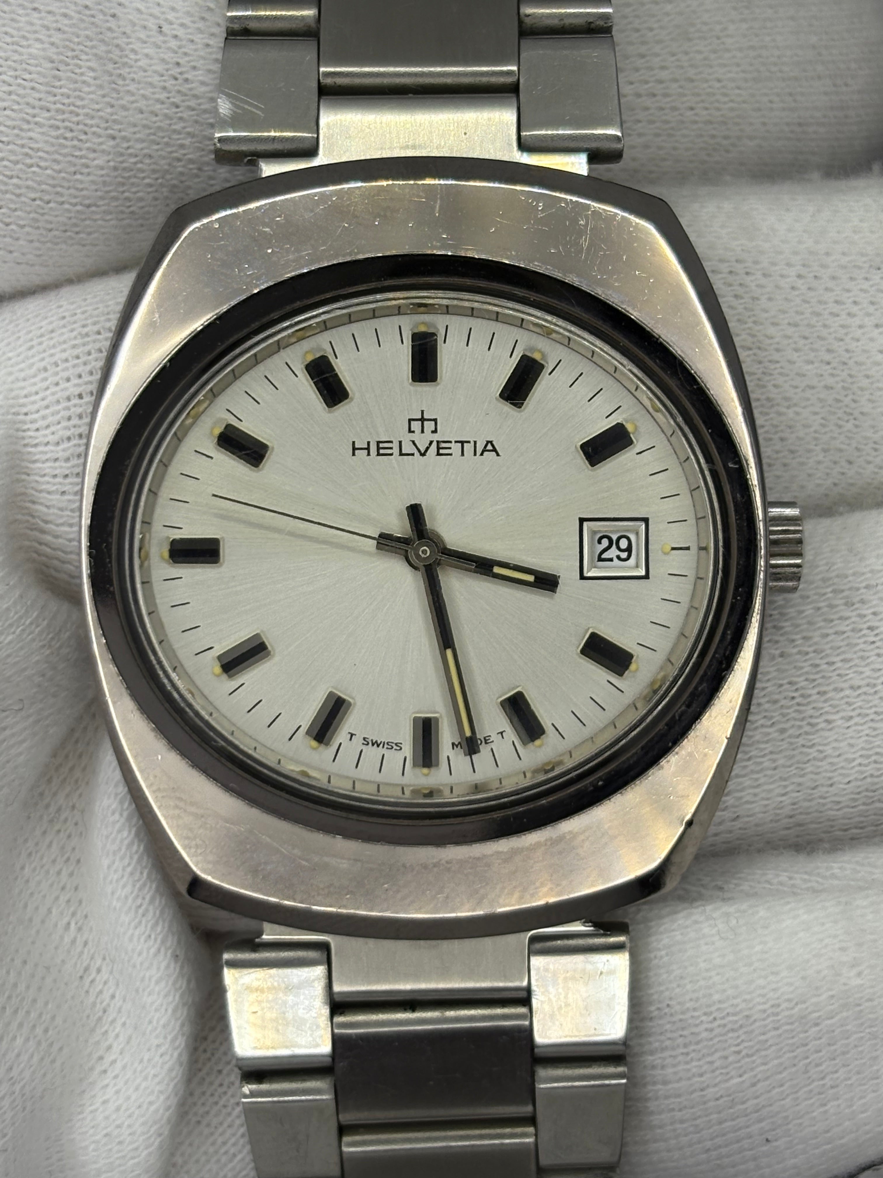 Helvetia Vintage Automatic – Swiss Made (c. 1960s–70s)