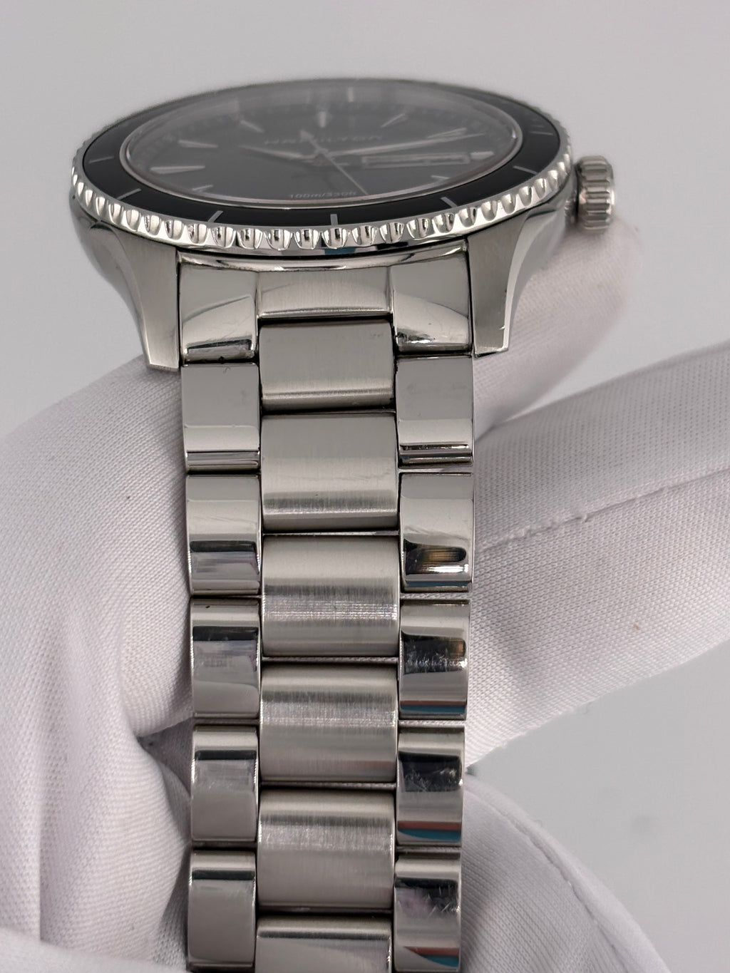 Hamilton Seaview H375110 Quartz 38mm Watch Full Set Great Condition