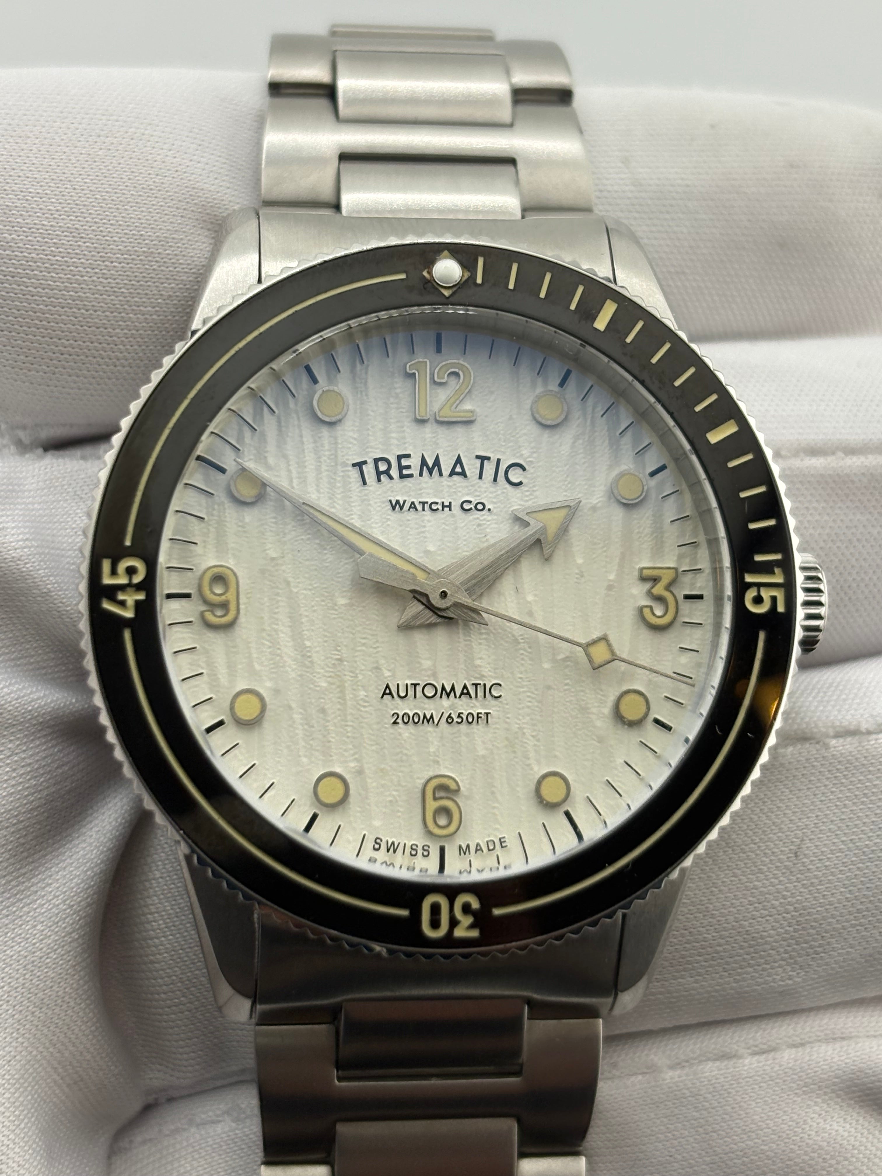 Trematic AC14 39mm Swiss Automatic Diver Sapphire 200m Excellent Condition