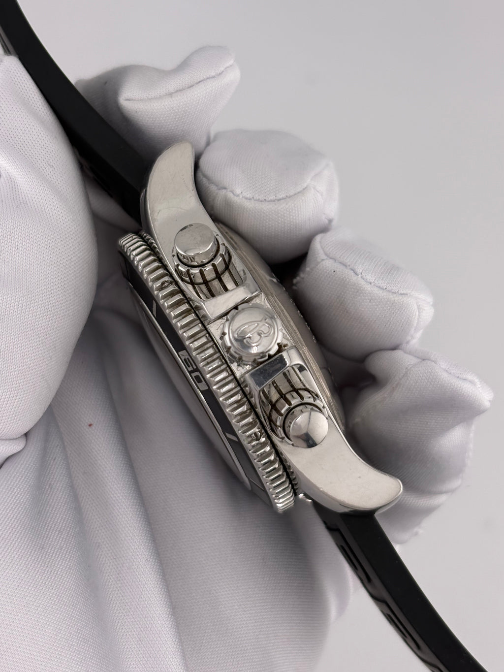 Breitling Superocean Chronograph M2000 A73310A8 46mm Full Set COSC 2012