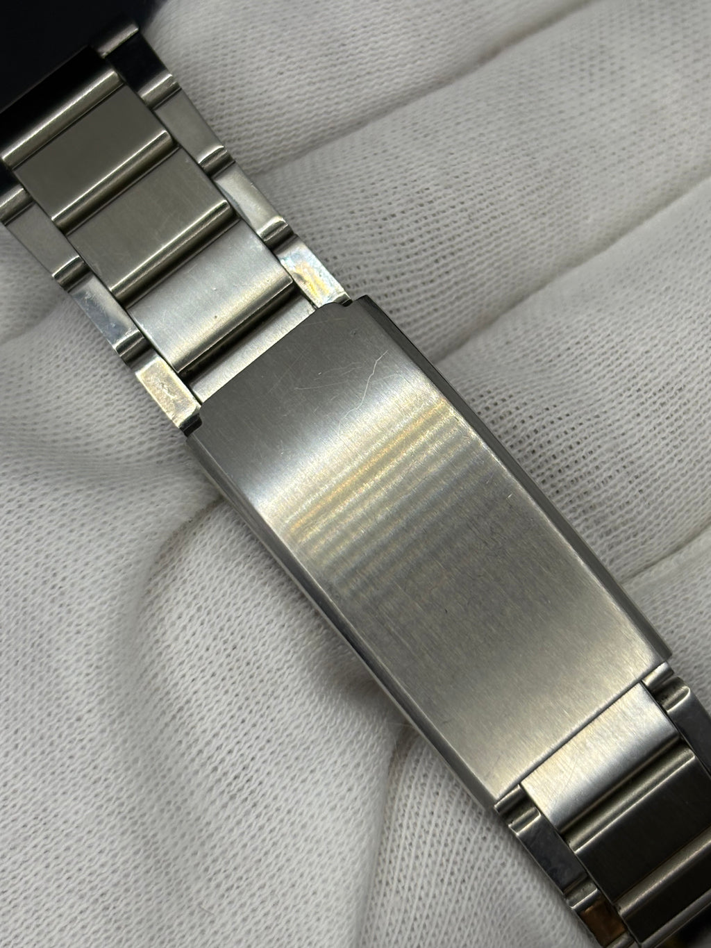 Helvetia Vintage Automatic – Swiss Made (c. 1960s–70s)