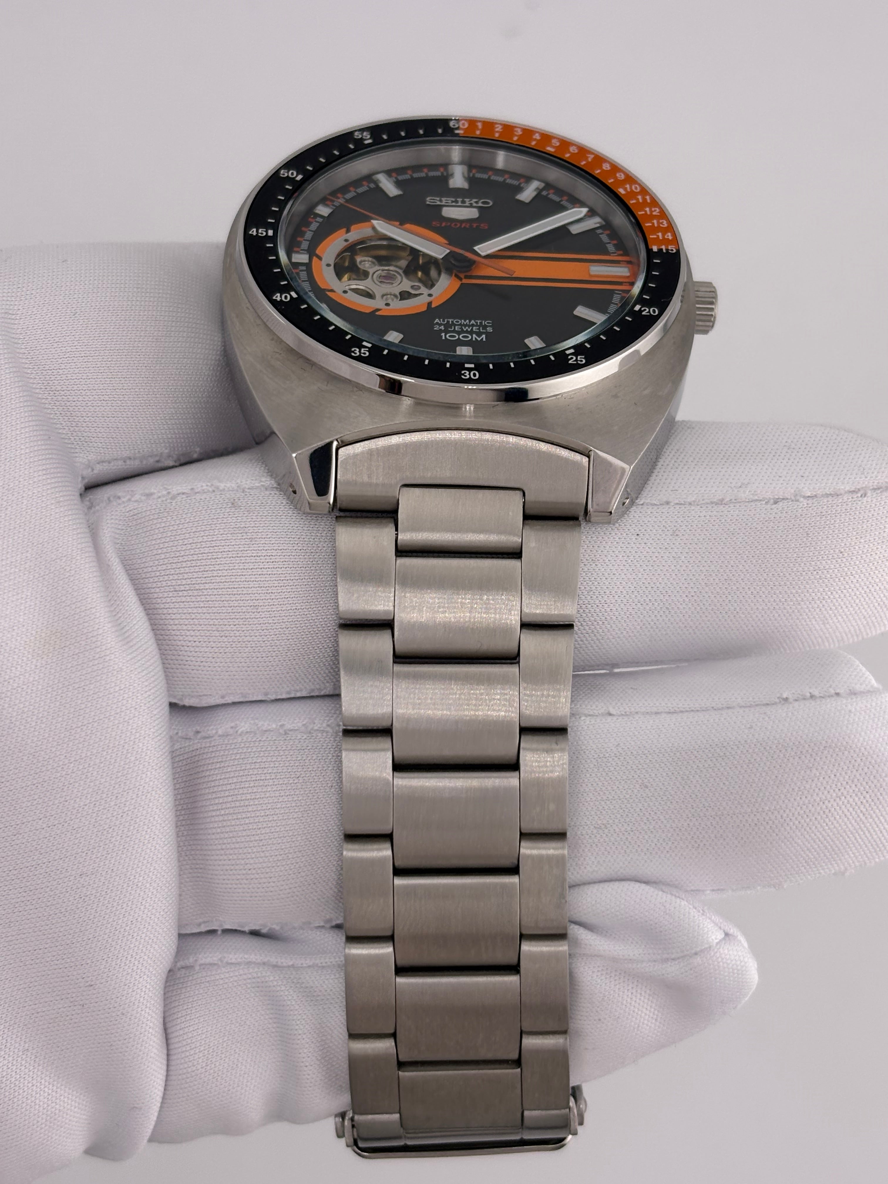 Seiko 5 Sports SSA331K1 “Open Heart Legend”