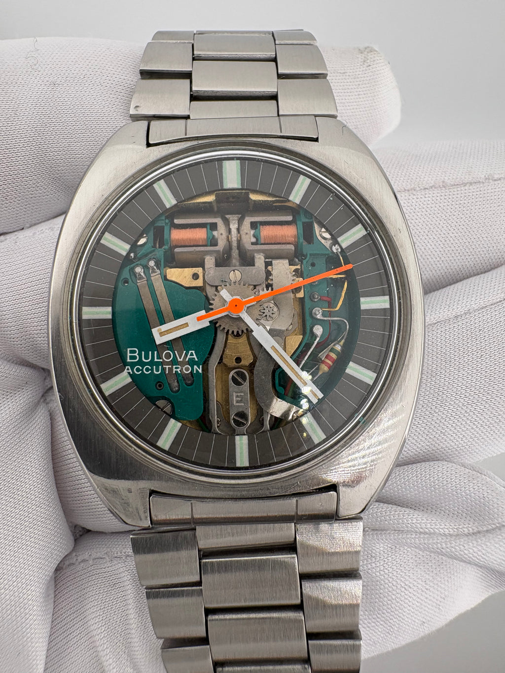 Bulova Accutron Spaceview – 1969 (M9) – Original Bulova Bracelet – Vintage Icon