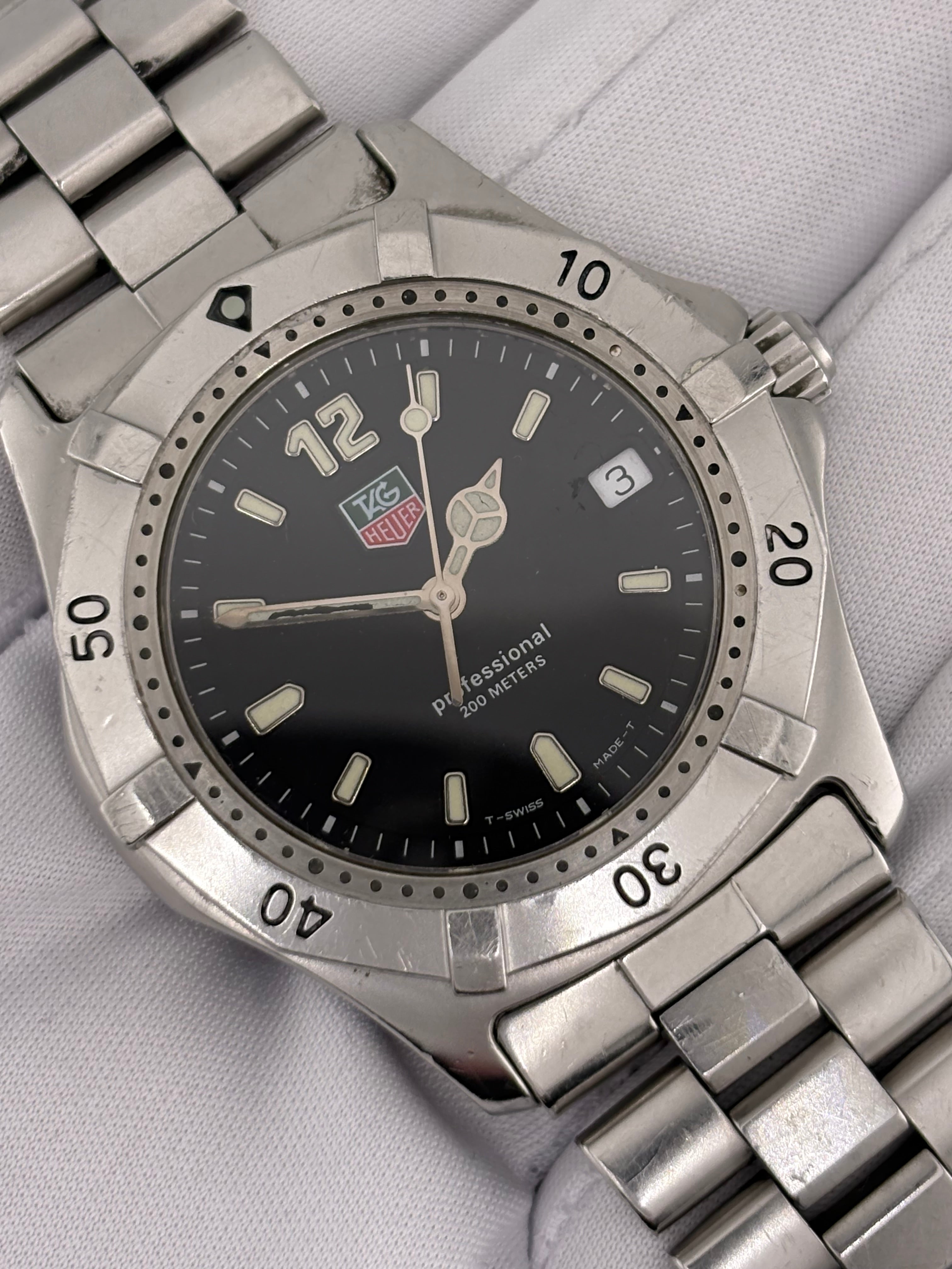 TAG HEUER Professional 200M Quartz – Ref. WK1110