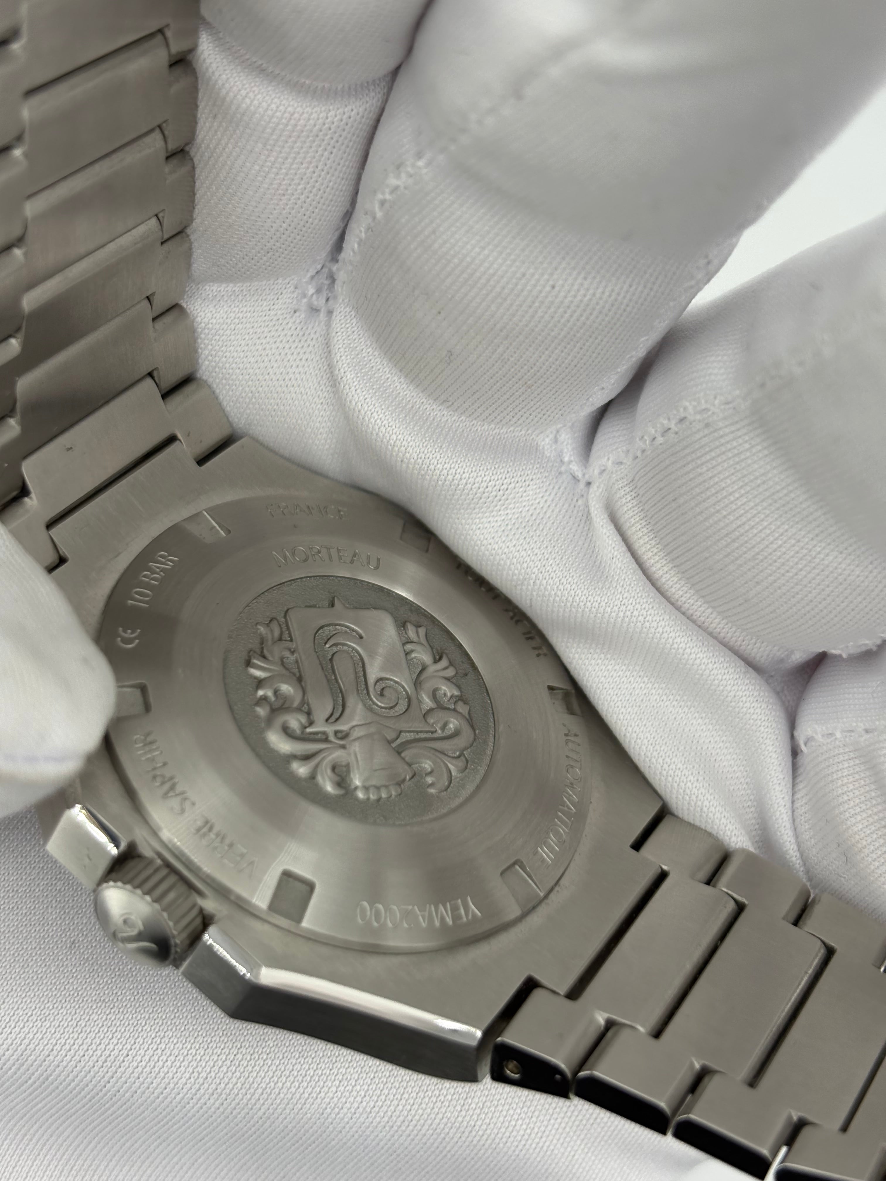 YEMA Urban Traveller “Glacier Blue” Automatic – Full Set – YEMA2000 |