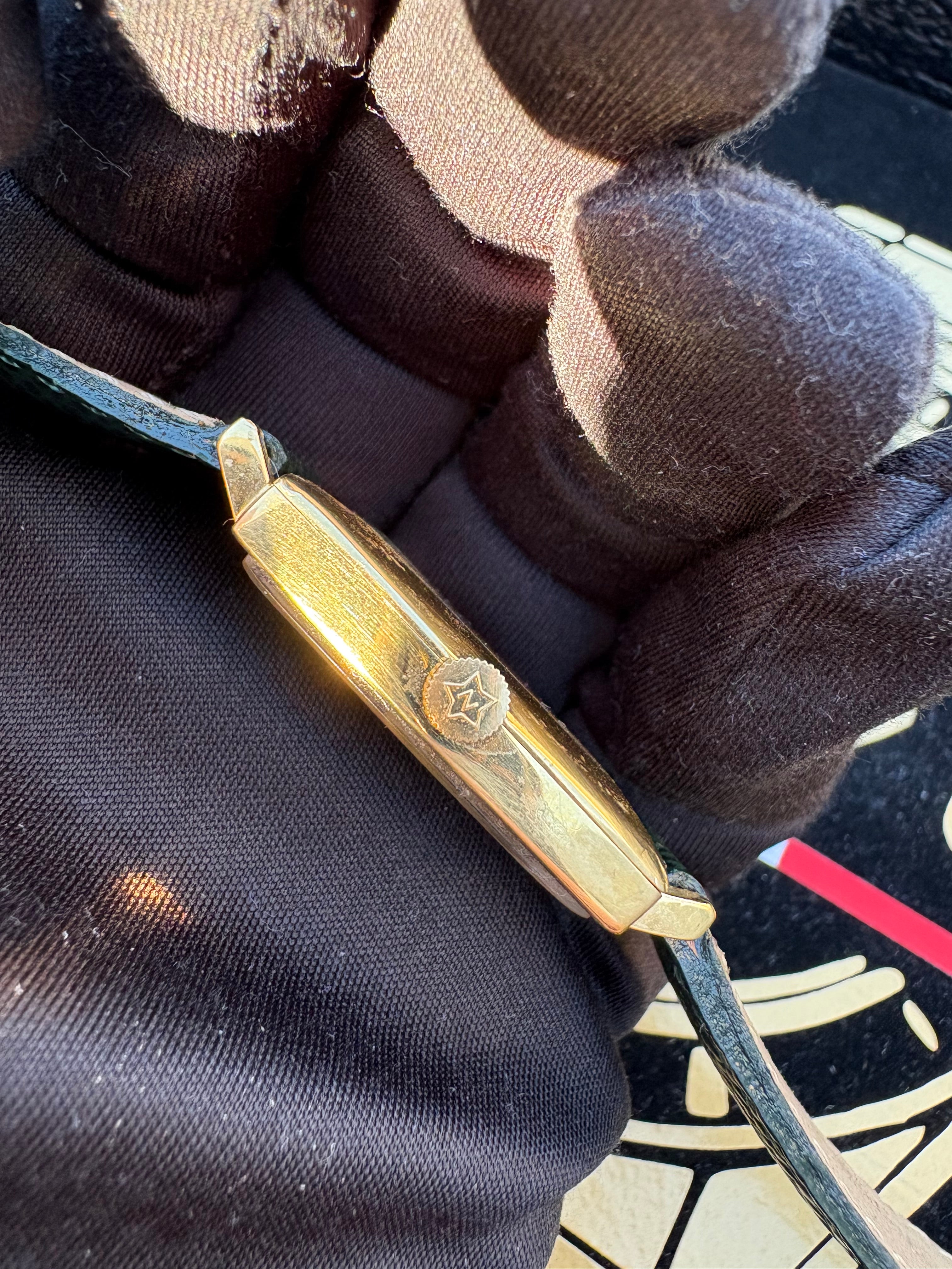 ZENITH 18K SECTOR DIAL – Rare Cushion Case