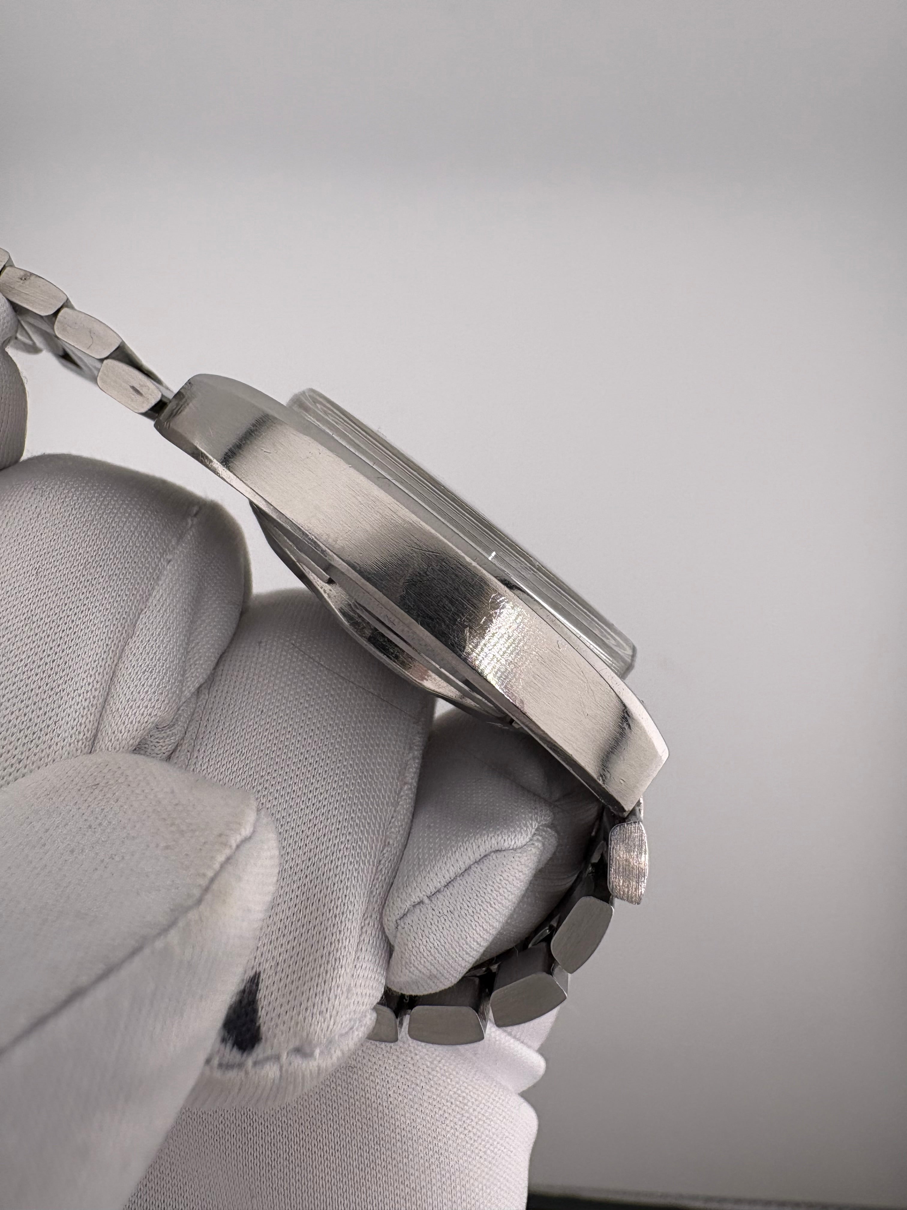 Bulova Accutron Spaceview – 1969 (M9) – Original Bulova Bracelet – Vintage Icon