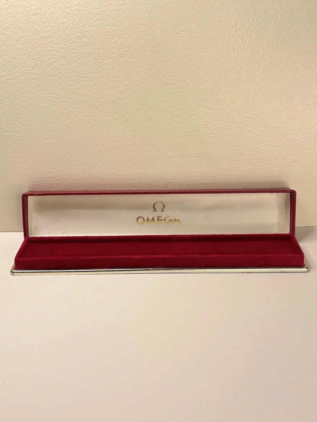 OMEGA Vintage Dress Watch – 14K Solid Gold – Calibre 269 – Manual Wind