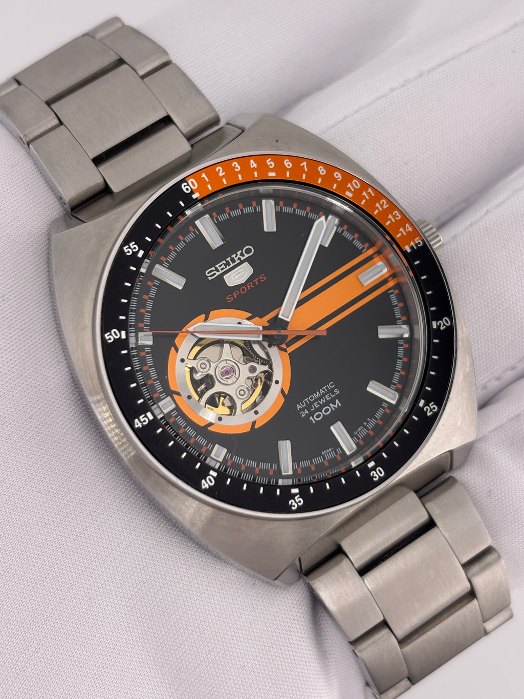 Seiko 5 Sports SSA331K1 “Open Heart Legend”