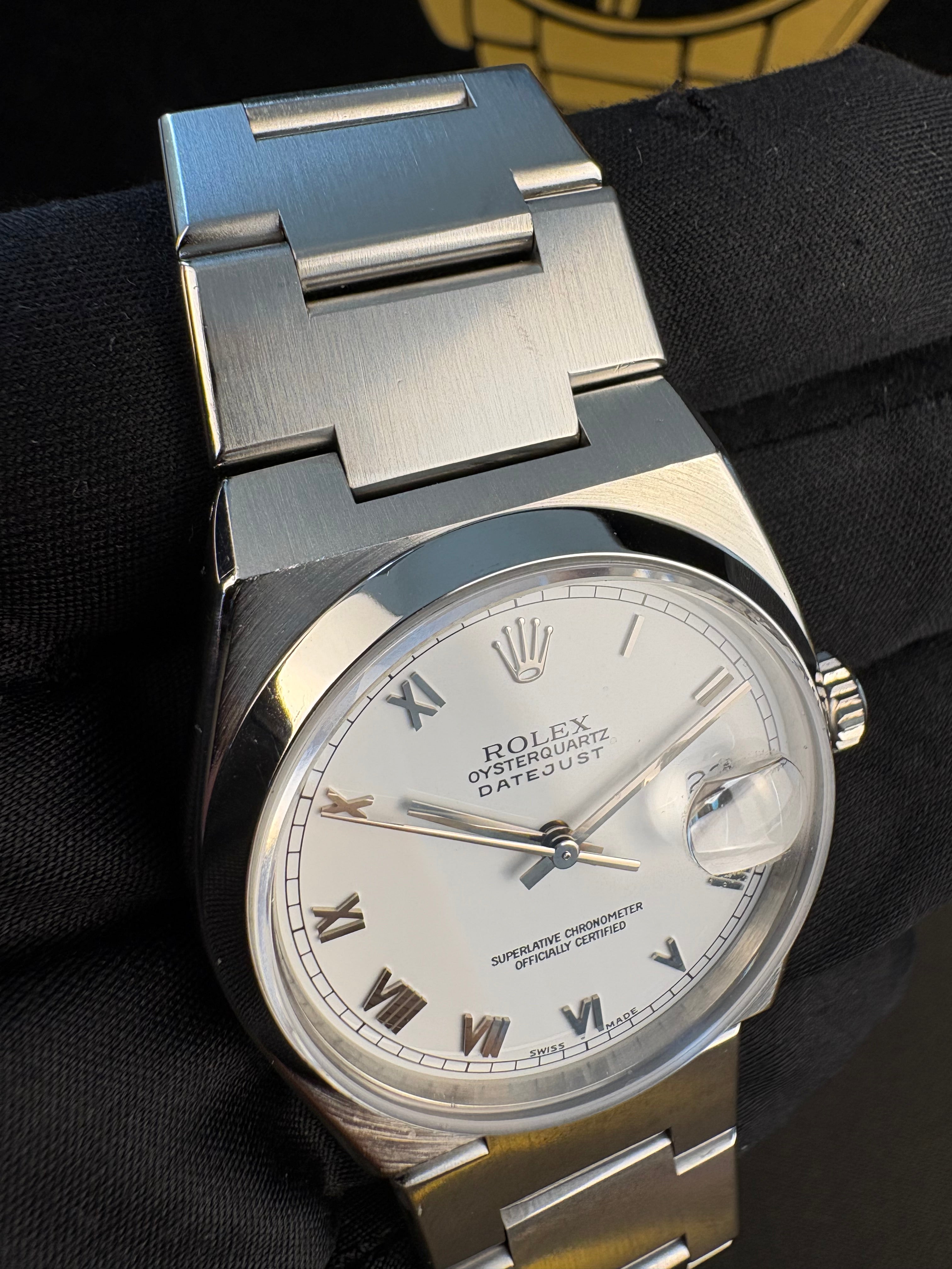 Rolex Oysterquartz Datejust 17000 White Roman Dial Box Rolex Service Card 36mm