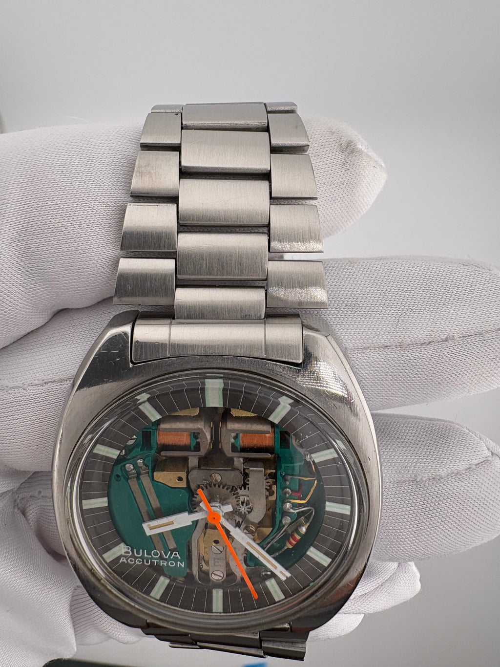 Bulova Accutron Spaceview – 1969 (M9) – Original Bulova Bracelet – Vintage Icon