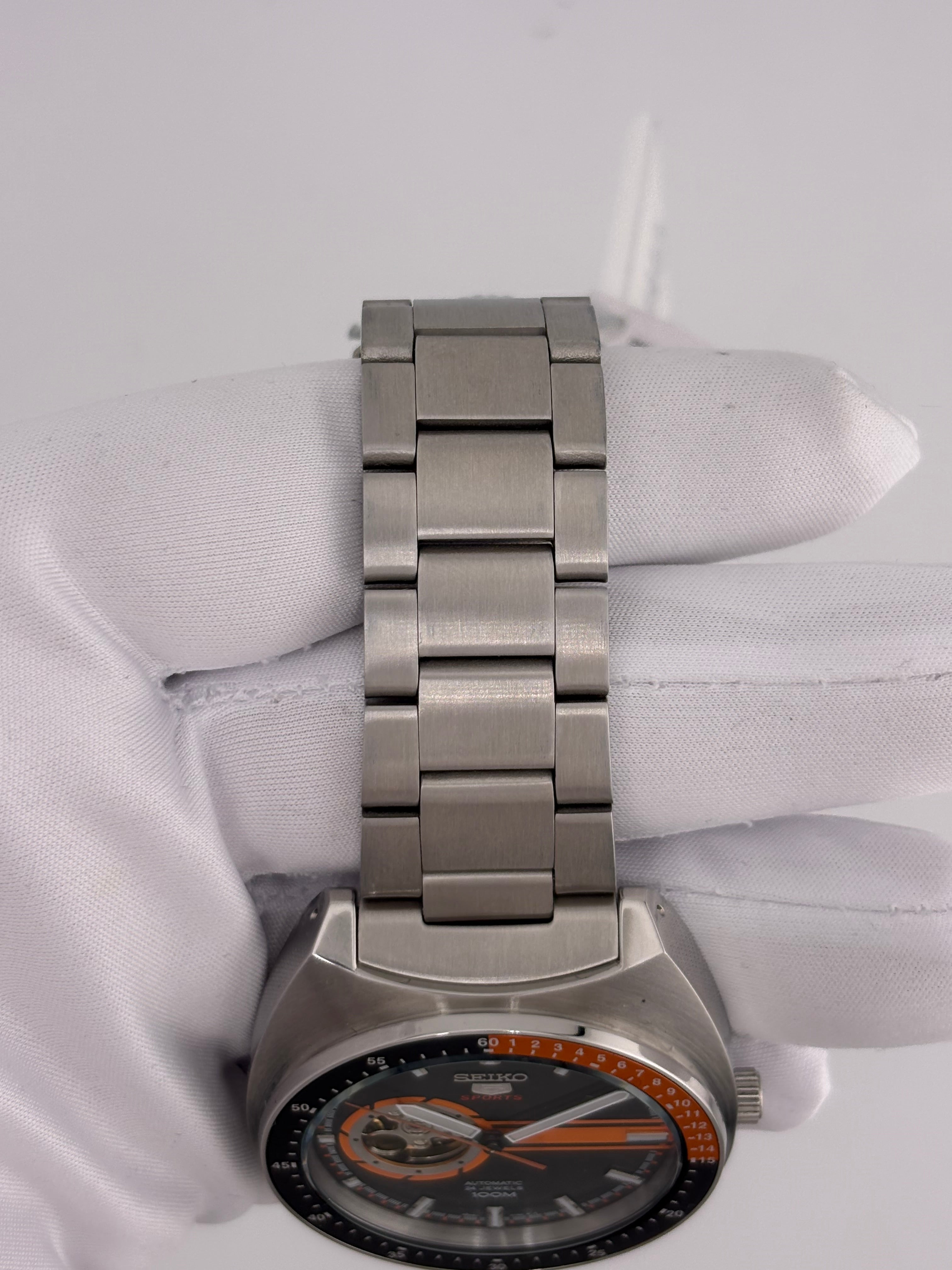 Seiko 5 Sports SSA331K1 “Open Heart Legend”