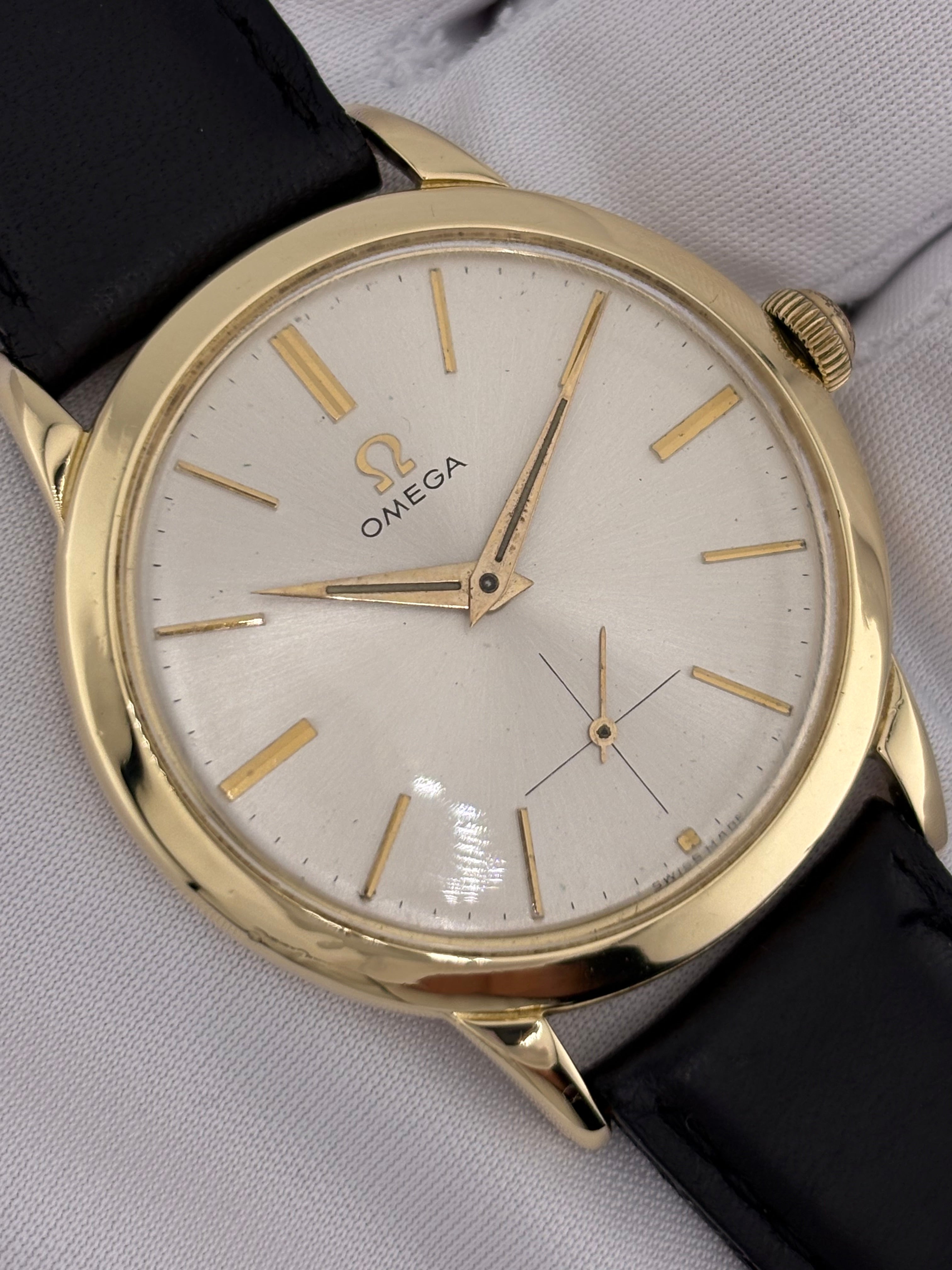OMEGA Vintage Dress Watch – 14K Solid Gold – Calibre 269 – Manual Wind