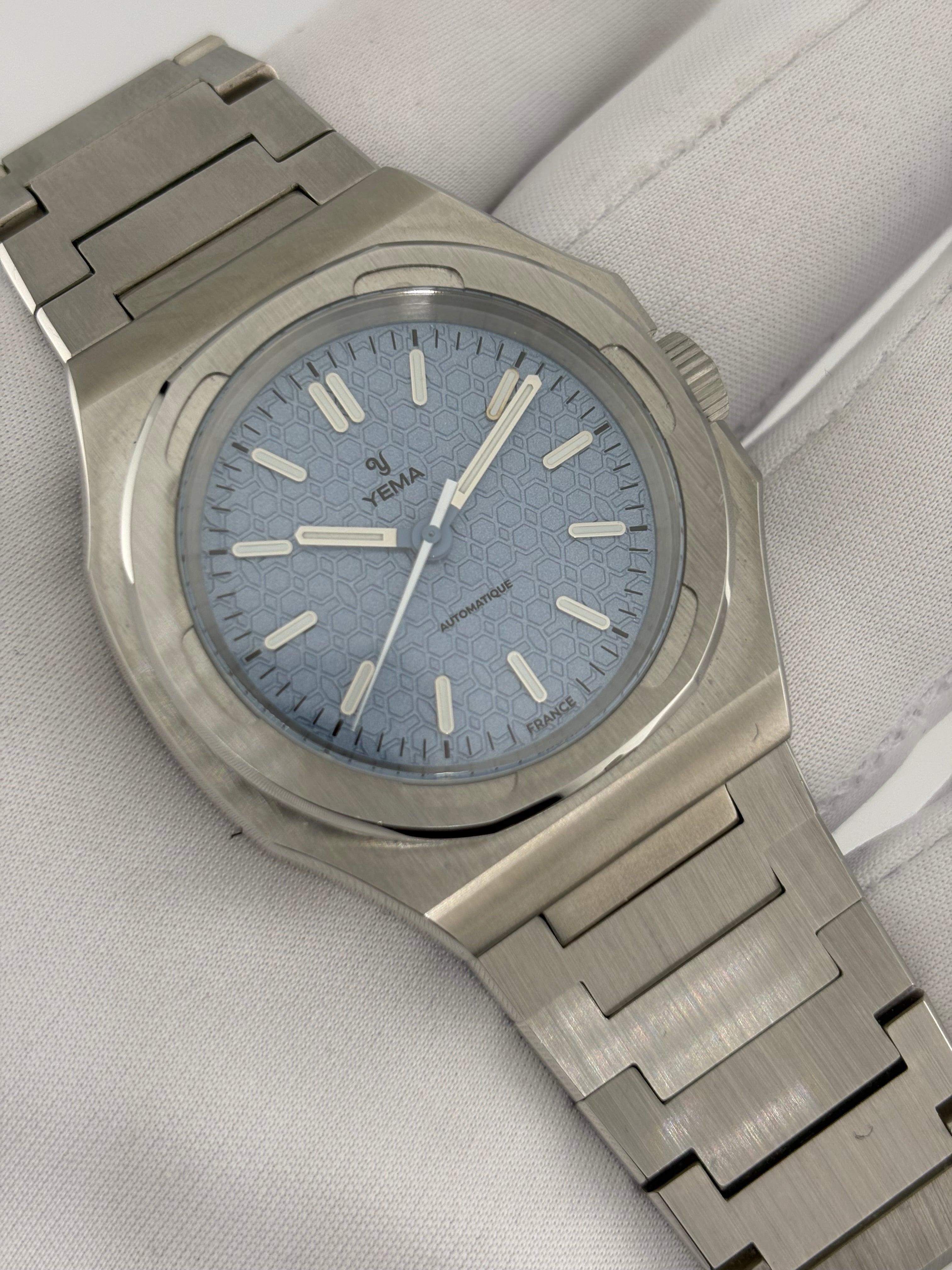 YEMA Urban Traveller “Glacier Blue” Automatic – Full Set – YEMA2000 |