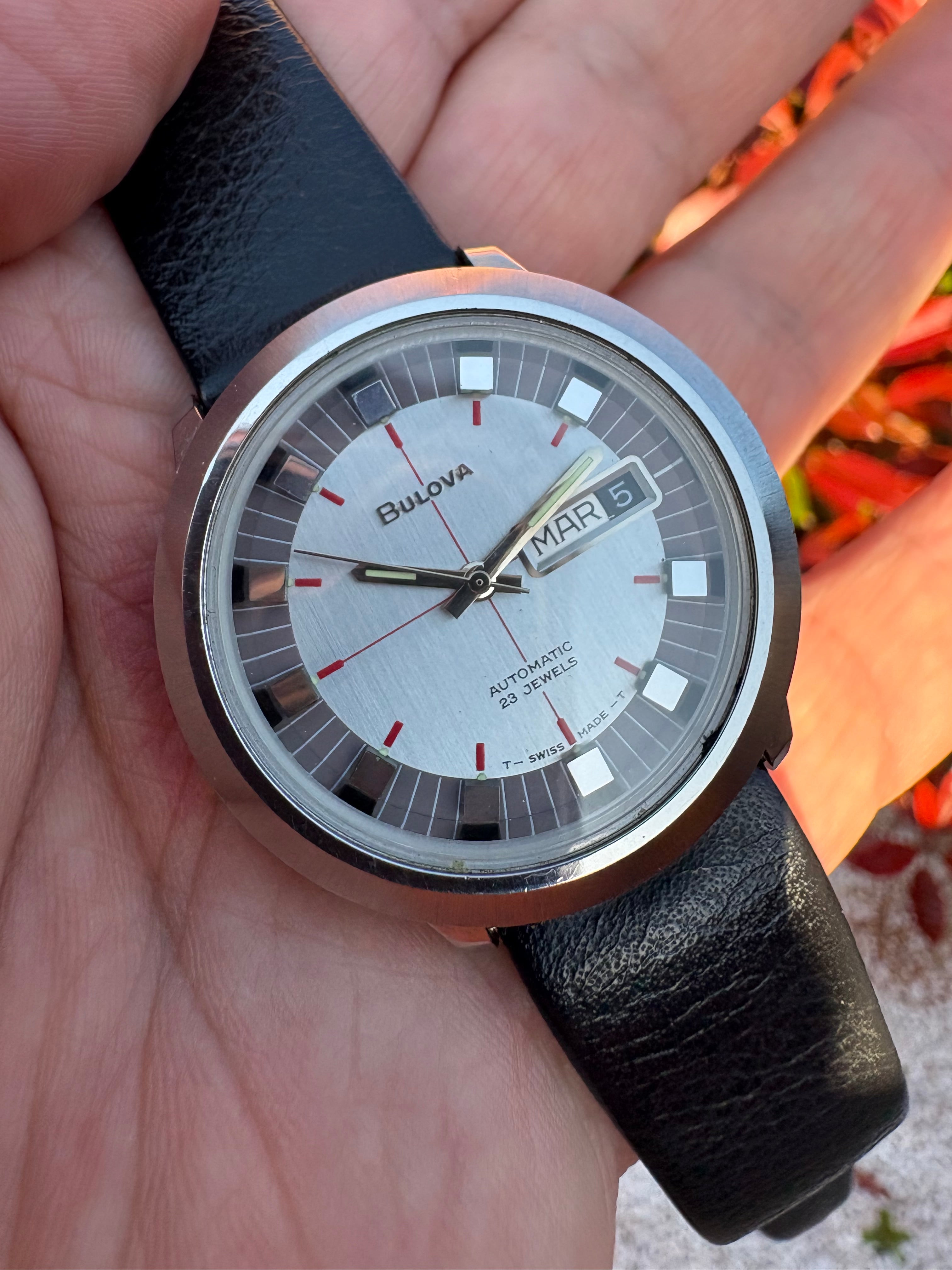 Bulova Day-Date N1 1971 – Vintage 70s Piece – Original Box