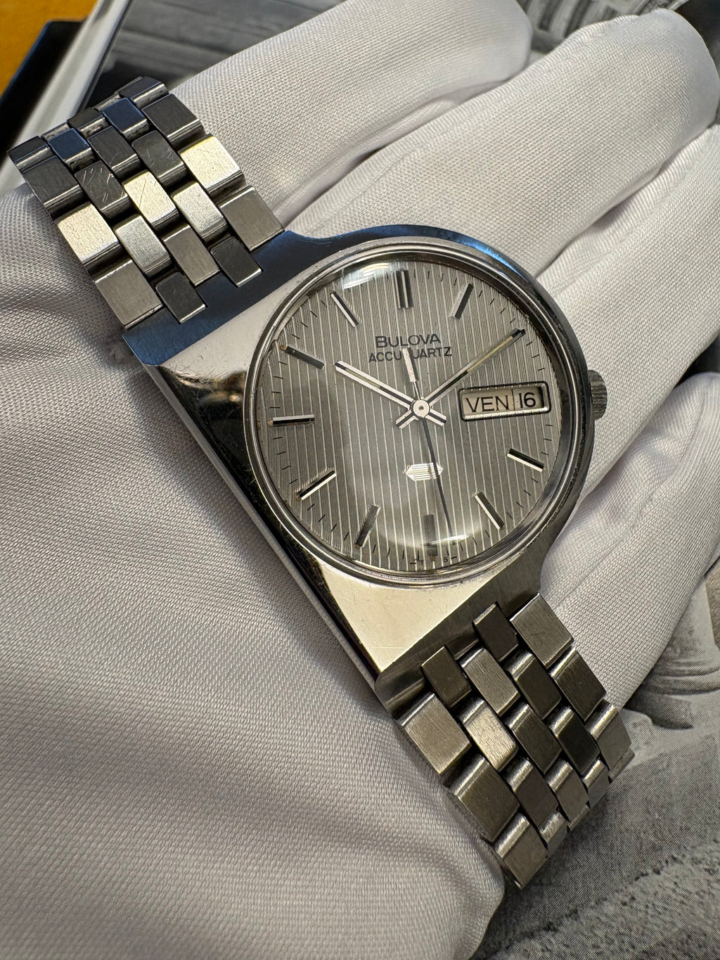 Bulova Accuquartz Vintage 1970s Hybrid Tuning Fork Quartz Watch