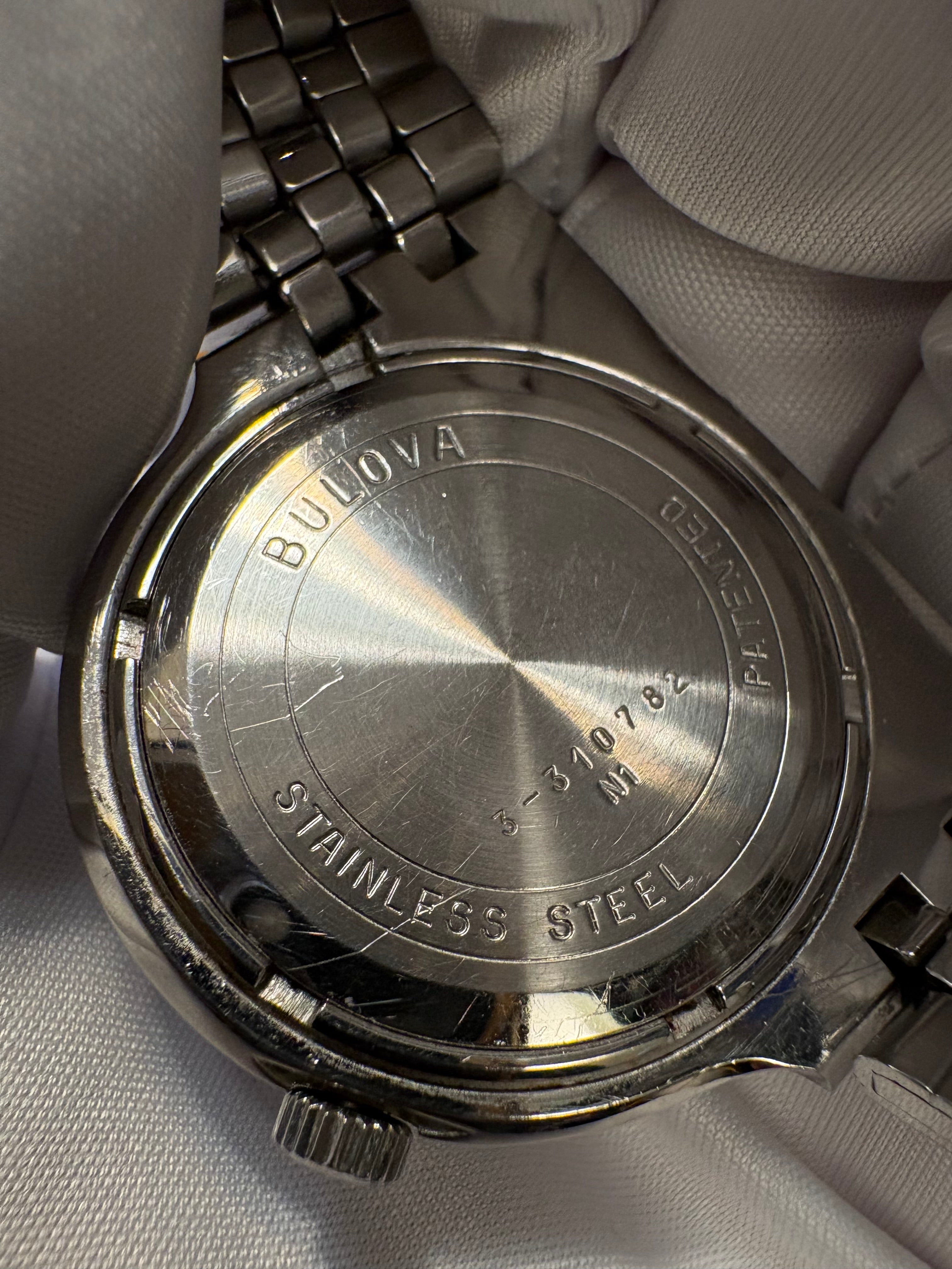 Bulova Accuquartz Vintage 1970s Hybrid Tuning Fork Quartz Watch