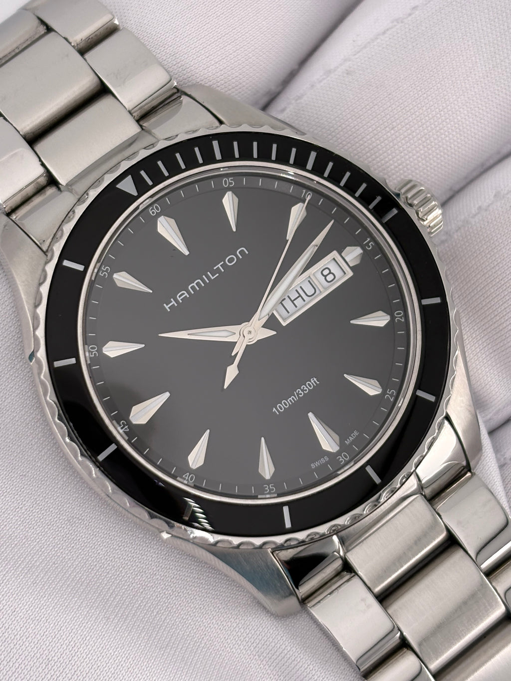 Hamilton Seaview H375110 Quartz 38mm Watch Full Set Great Condition