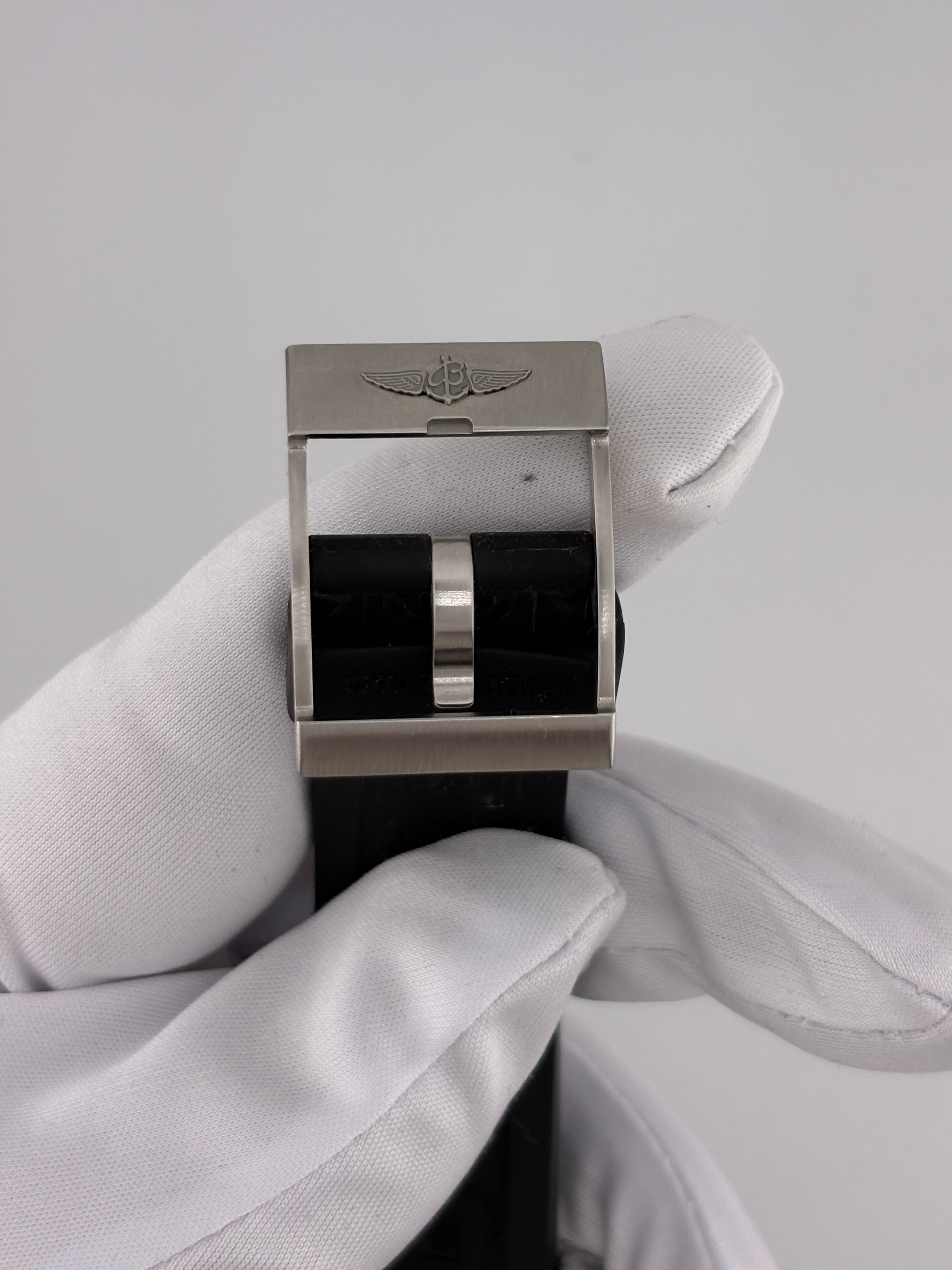 Breitling Superocean Chronograph M2000 A73310A8 46mm Full Set COSC 2012