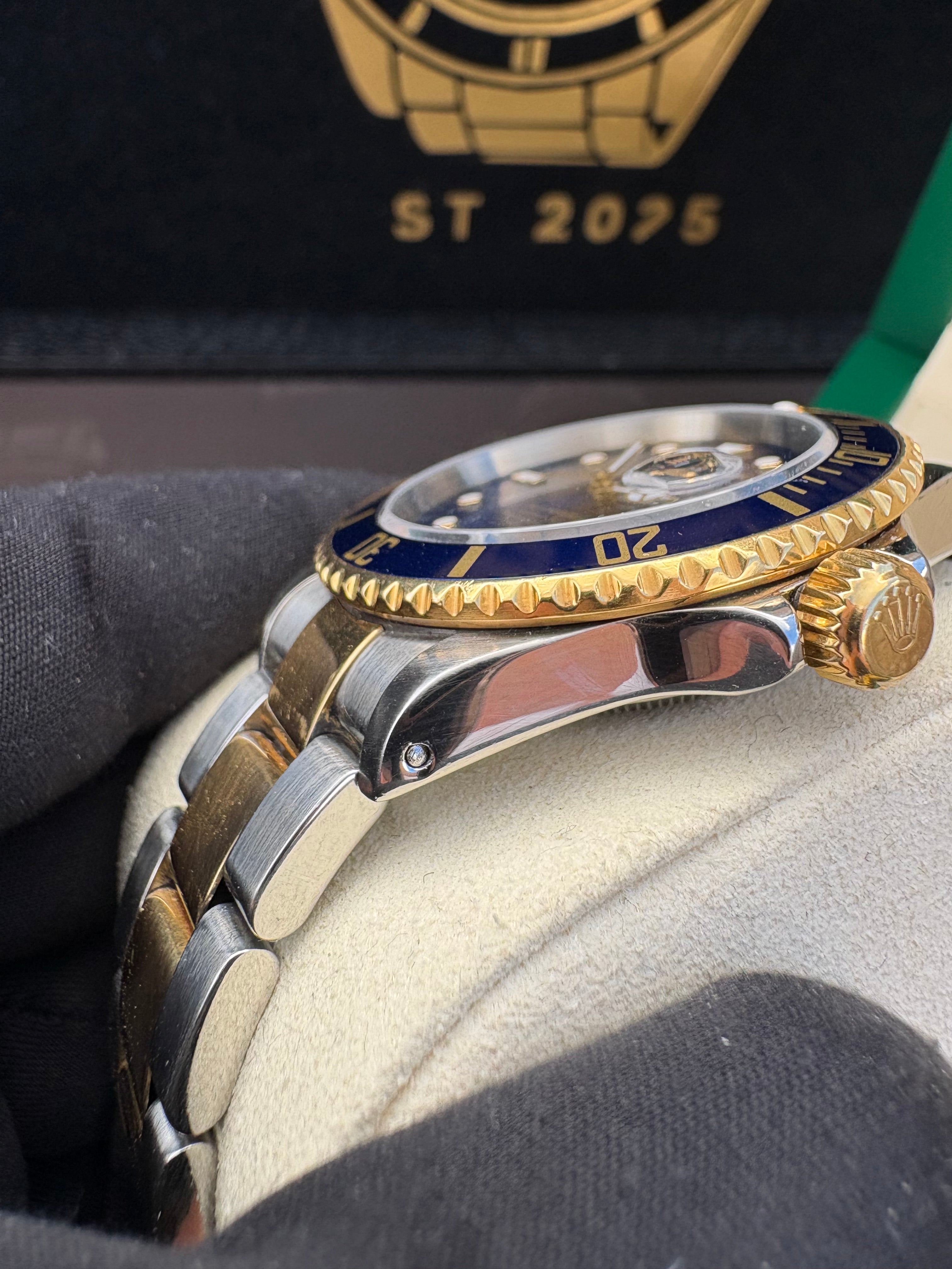 Rolex Submariner Date 16613 “Bluesy” (2002 Y-Serial) |