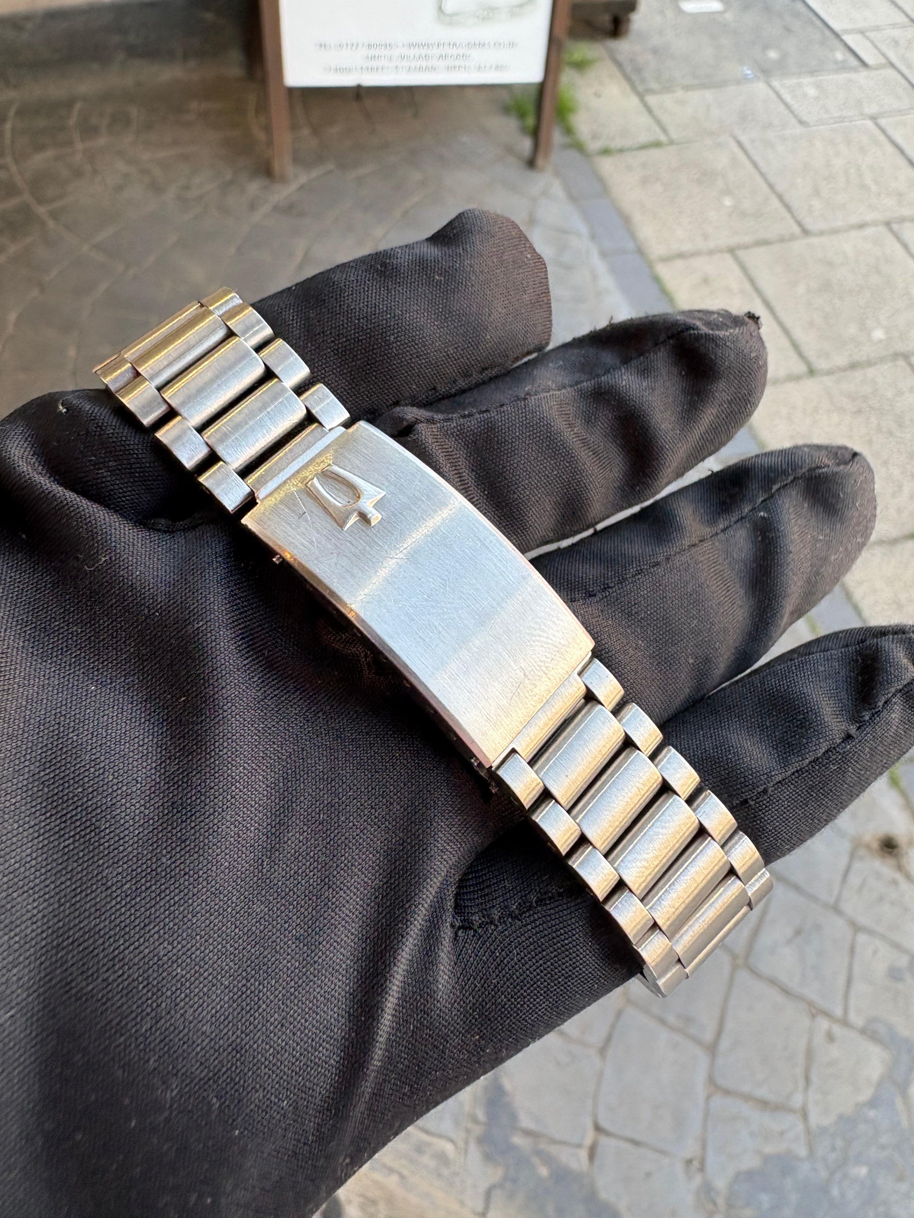 Bulova Accutron Spaceview Ref. 214 M9 – Serviced – Original Box – Exceptional Condition