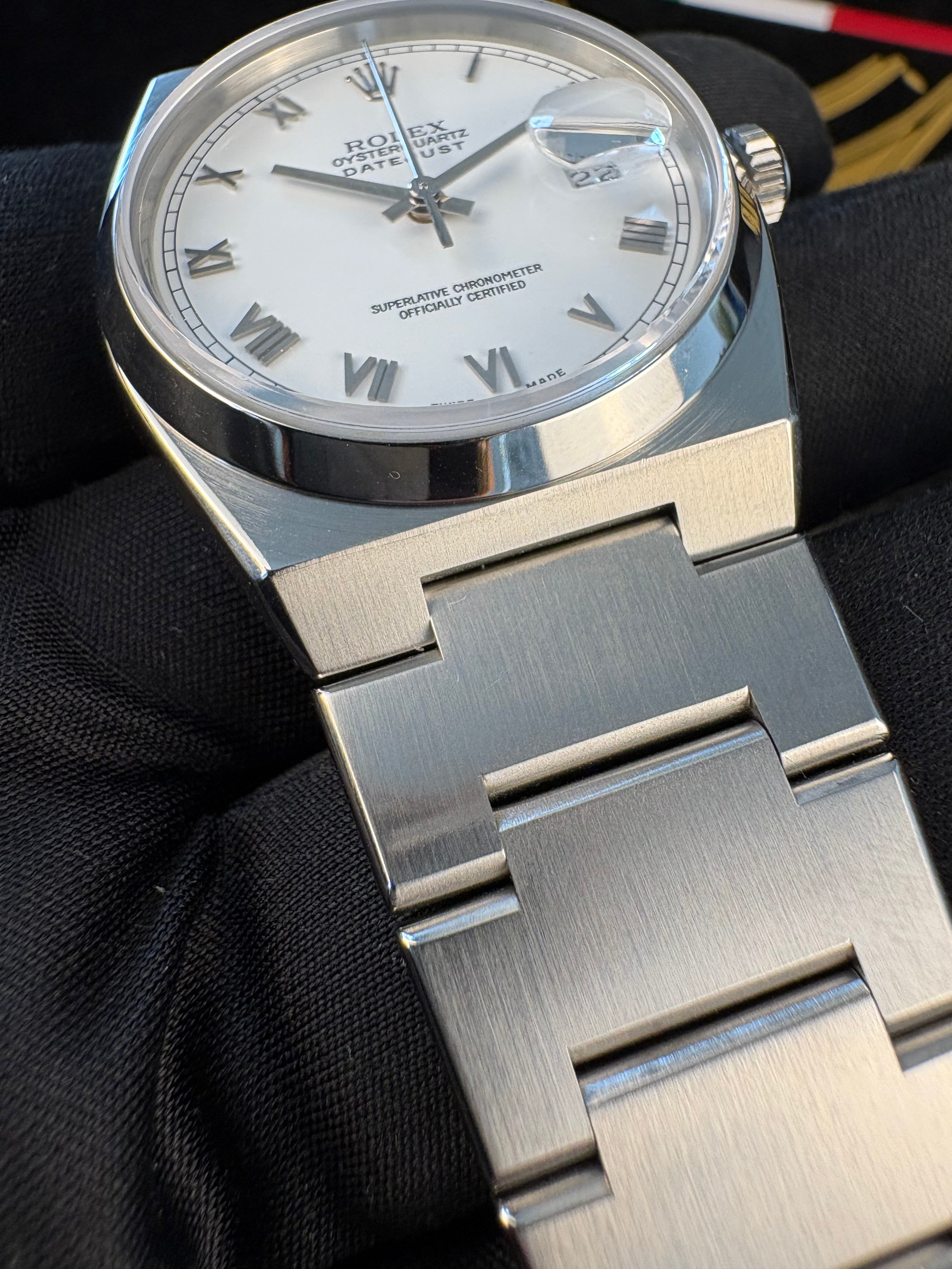 Rolex Oysterquartz Datejust 17000 White Roman Dial Box Rolex Service Card 36mm