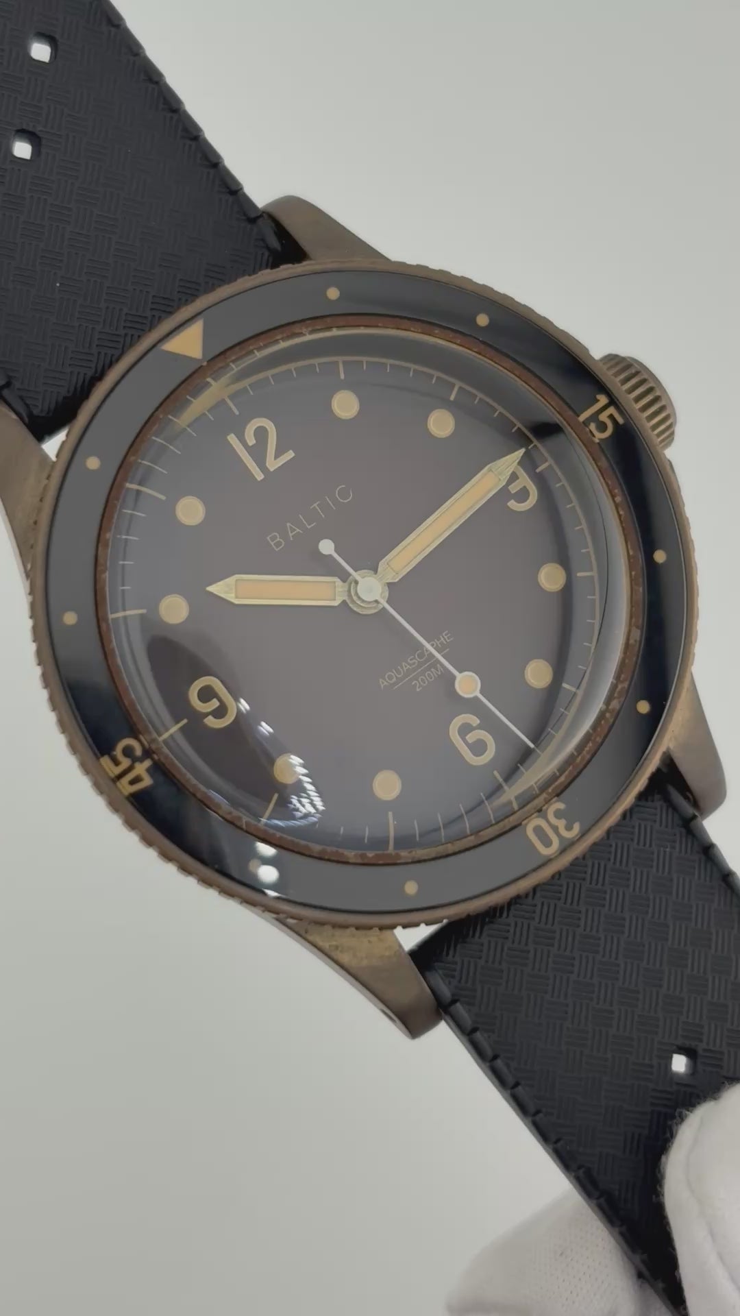 Baltic Aquascaphe Bronze 39mm – Brown Dial | Full Set |